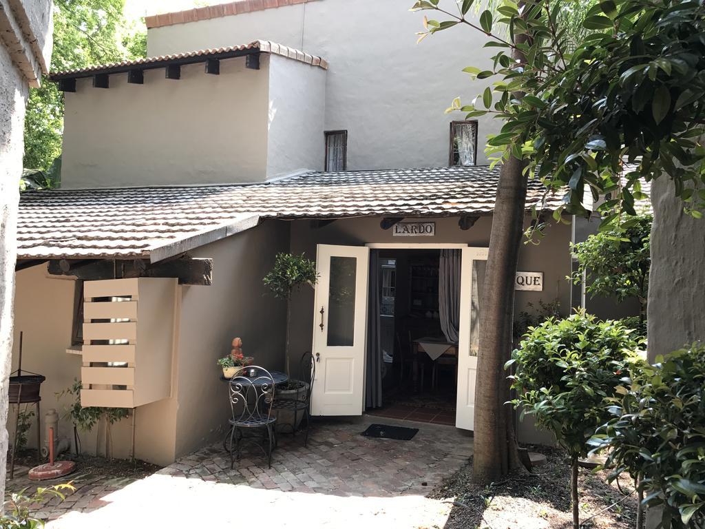 Waterhouse Guest Lodge - Indus Street Pretoria-Noord Exterior foto