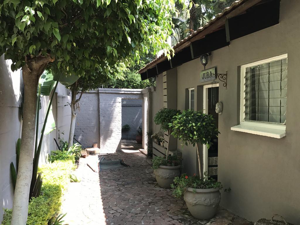 Waterhouse Guest Lodge - Indus Street Pretoria-Noord Exterior foto